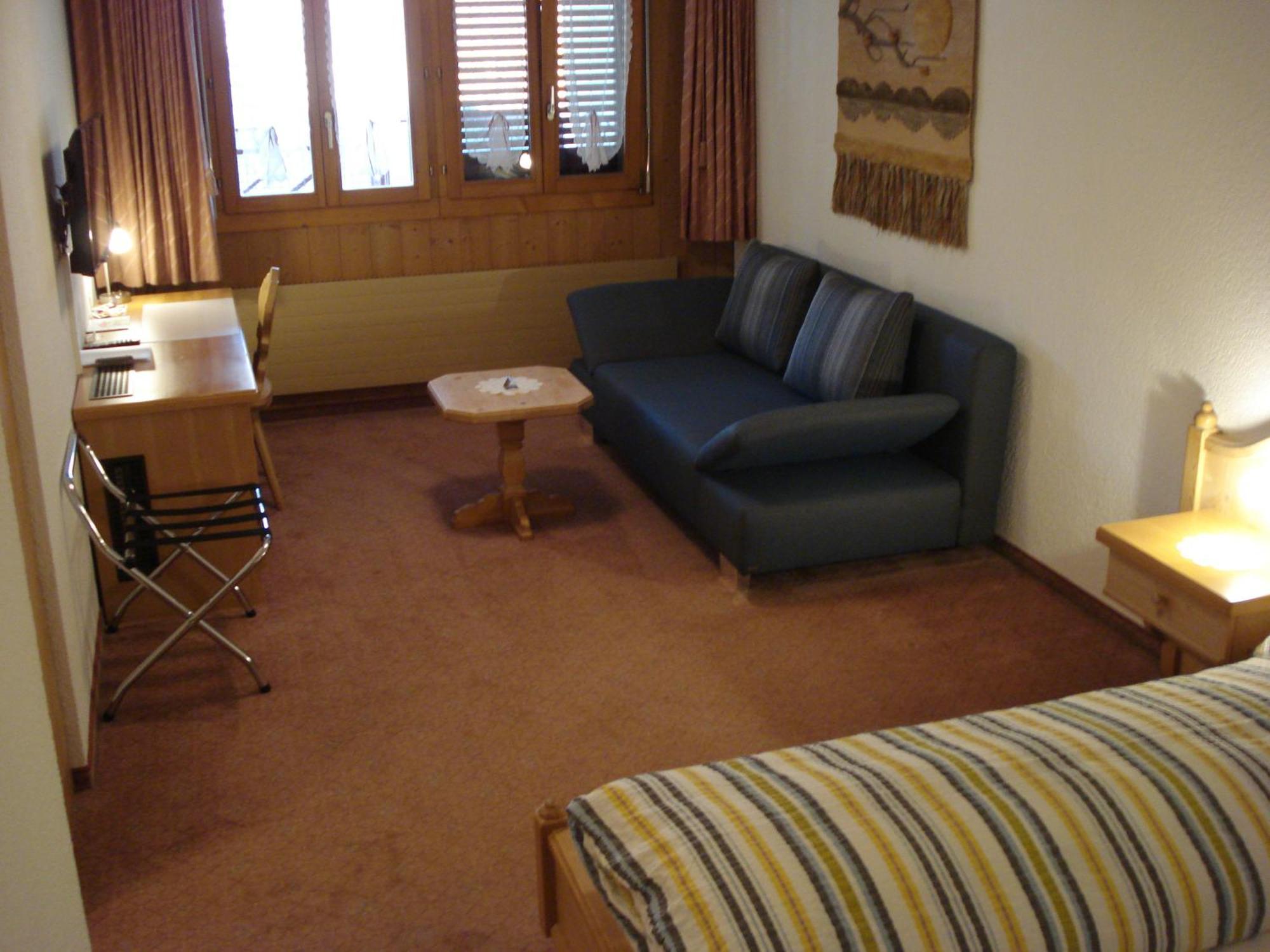 Hotel & Restaurant Bahnhof Reichenbach Reichenbach im Kandertal Extérieur photo