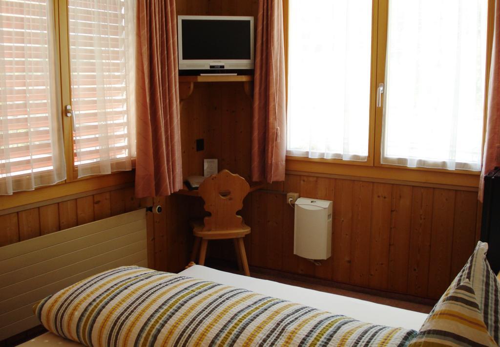 Hotel & Restaurant Bahnhof Reichenbach Reichenbach im Kandertal Extérieur photo