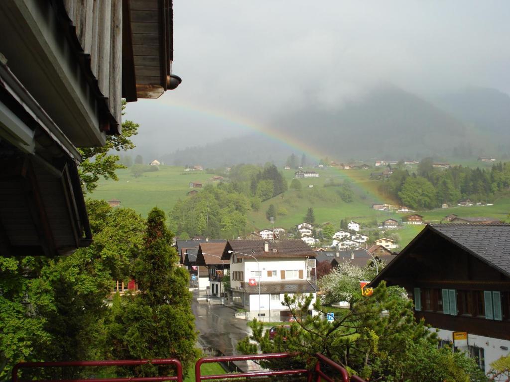 Hotel & Restaurant Bahnhof Reichenbach Reichenbach im Kandertal Extérieur photo